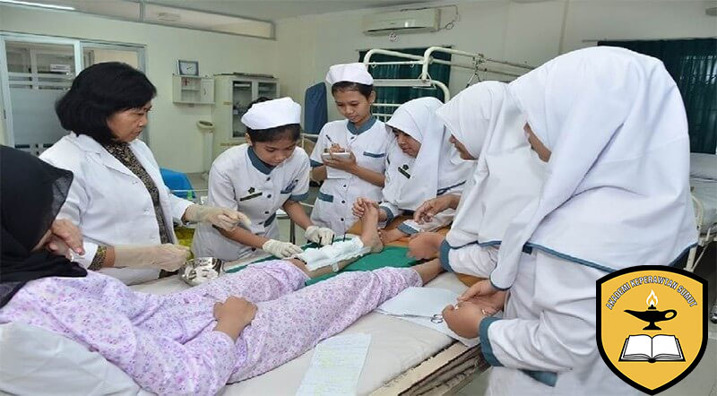 Peluang Karier yang Menjanjikan di Dunia Keperawatan di Indonesia & Global